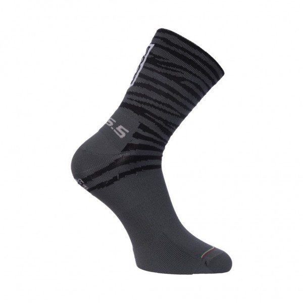 Q36.5 Ultra Tiger Socks - black